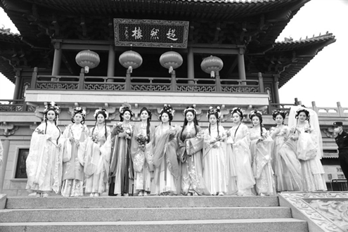 花朝春日宴惊艳亮相本版图片均由受访者提供